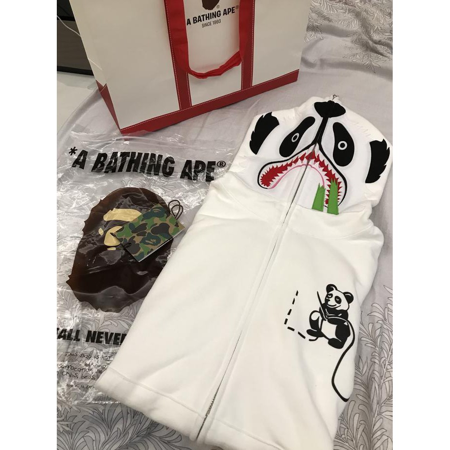 HOODIE SHOPEE. BAPE PANDA FULL ZIP HOODIE TERBARU.