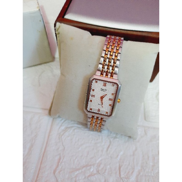 preloved jam alexandre cristie