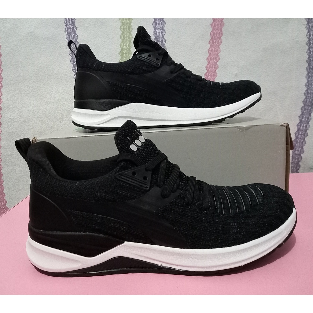 Sepatu Sneakers Pria DIADORA Allesia Original Black