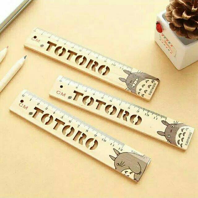 

Penggaris kayu totoro A047