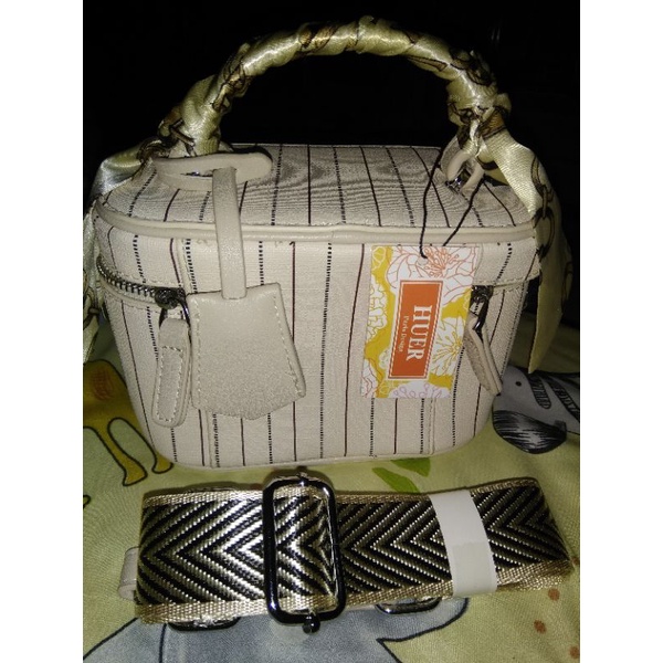 Tas Huer // Tas Selempang