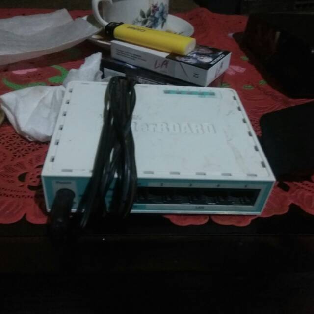 Mikrotik rb750r2