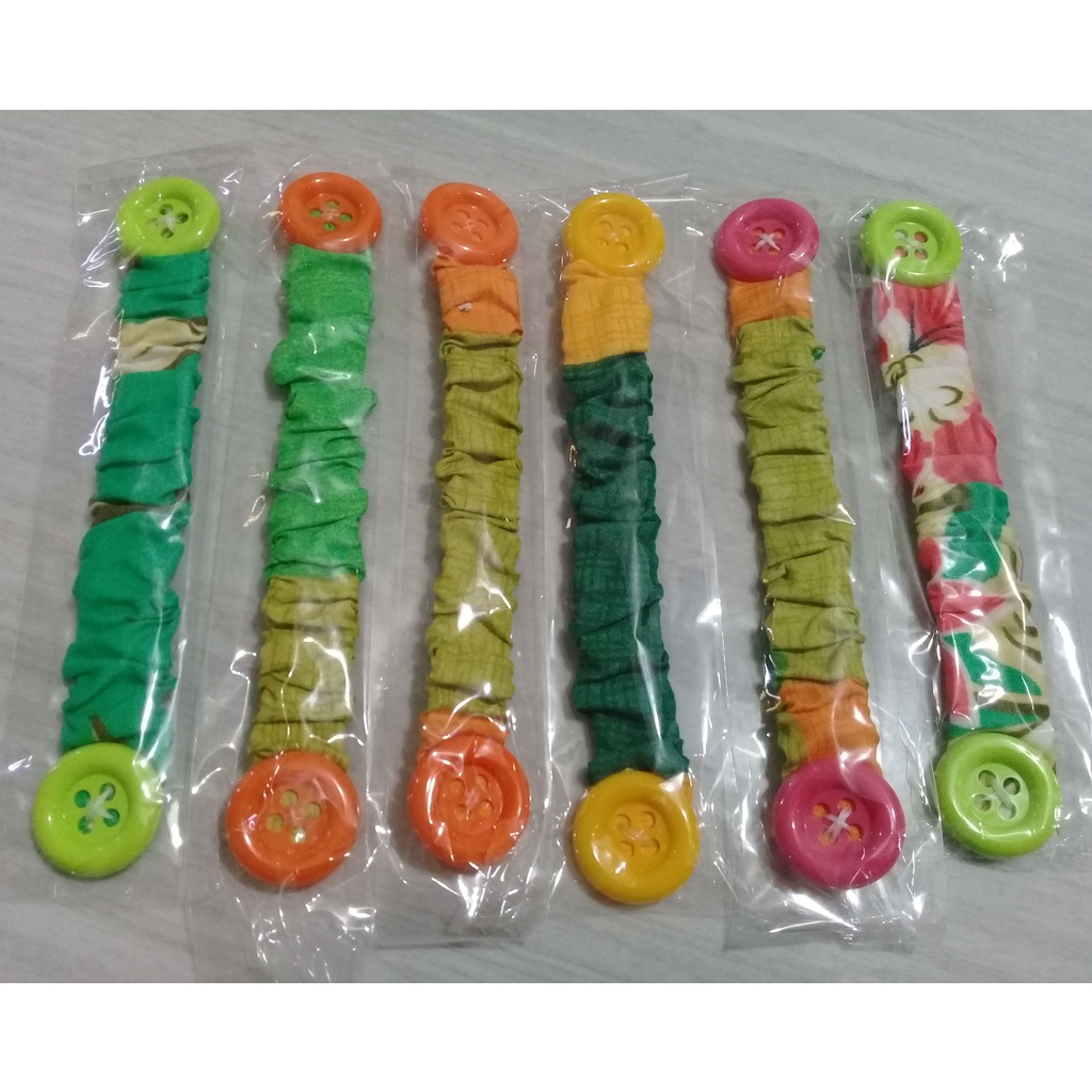 pengait/konektor masker hijab non hijab dewasa-J