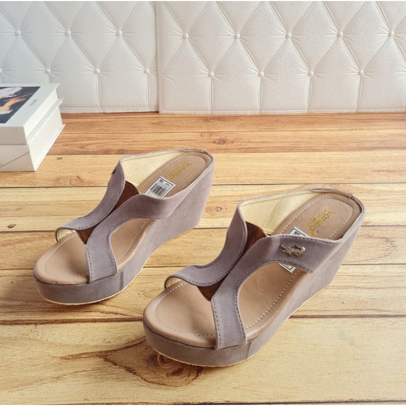 ABBUSHOES DH 196 Sandal Wedges Bahan Suede 7cm