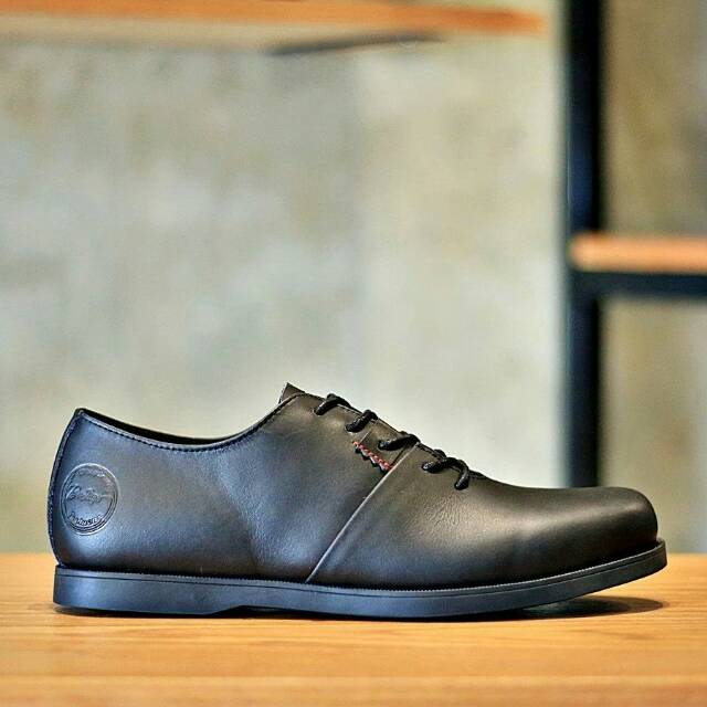 BRADLEY'S LOW HOUBIS Black - Sepatu Formal Pria Pantofel Hitam Oxford Kerja Kuliah Kasual Kulit Asli