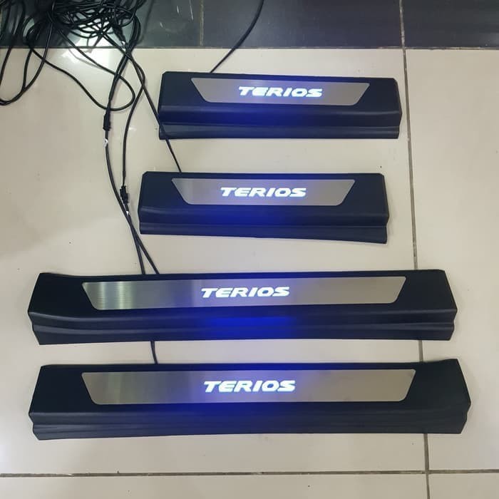 SILLPLATE SAMPING LED CARBON ALL NEW TERIOS / SILLPLATE LED PINTU TERIOS