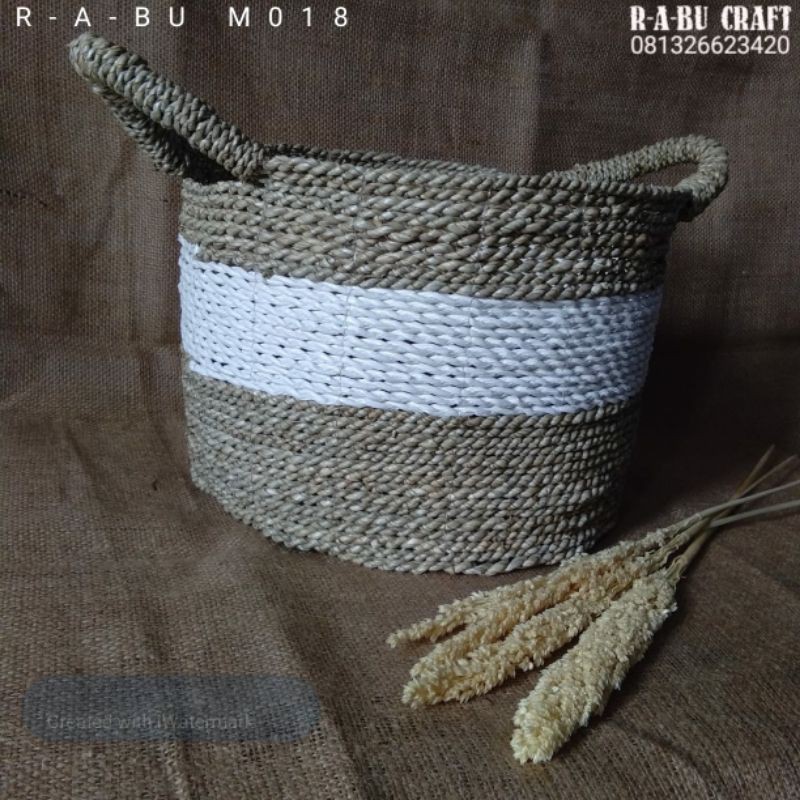 

Promo (M018) Seagrass Basket 48x20cm|Cover Pot|Laundry|Keranjang|Gift|Wadah|Tempat|Basket|Vas|Storage