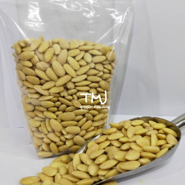 Kacang Almond Blanched 1 Kg (Tanpa Kulit Ari)