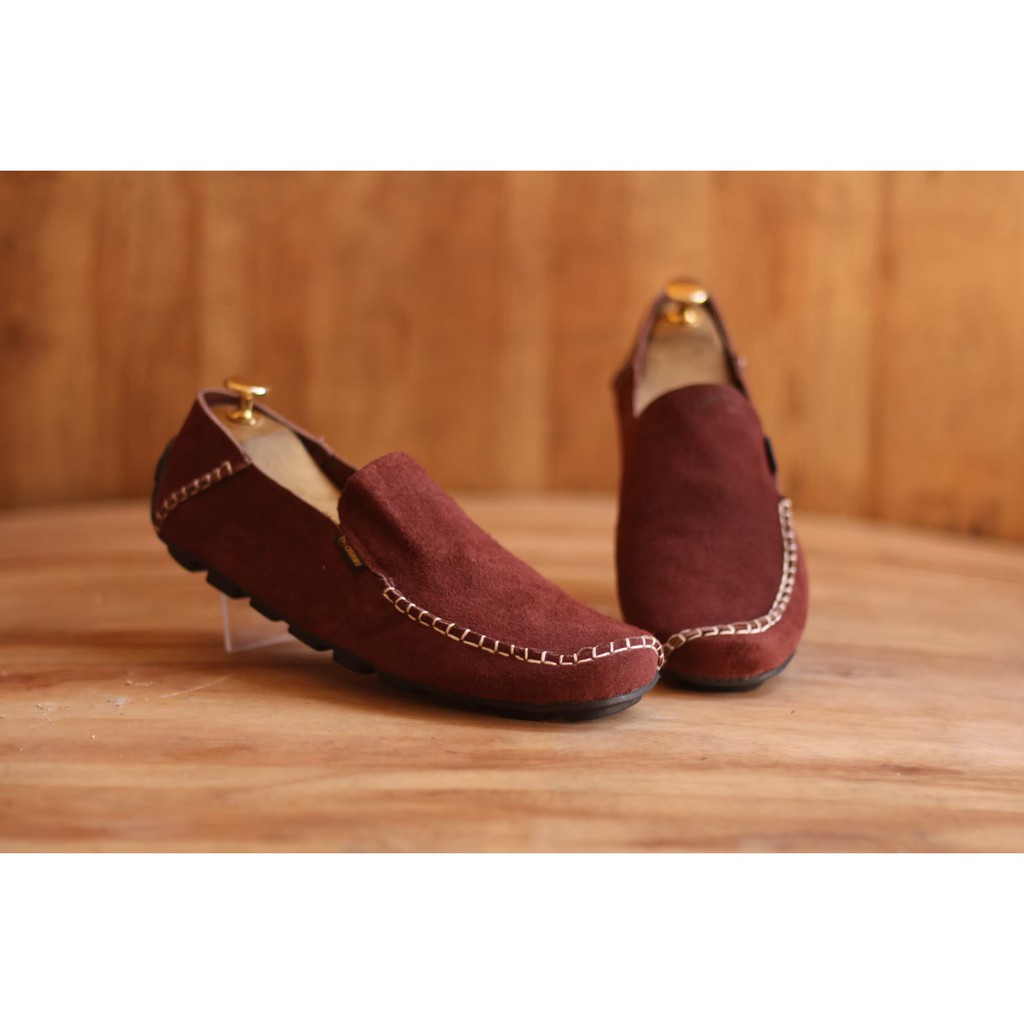 Sepatu Pria Cevany MOCCSUE Sepatu Slip On Kulit Suede Sepatu Santai Sepatu Formal