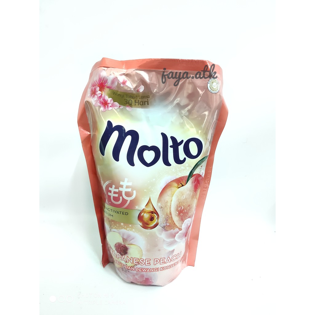 PELEMBUT PEWANGI PAKAIAN MOLTO SOFTENER 750 ML JAPANESE PEACH REFILL ISI ULANG