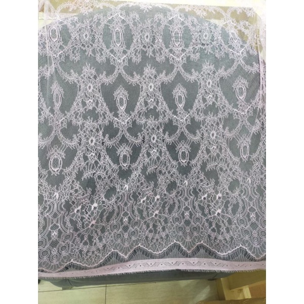 kain brukat chantily panelan lilac