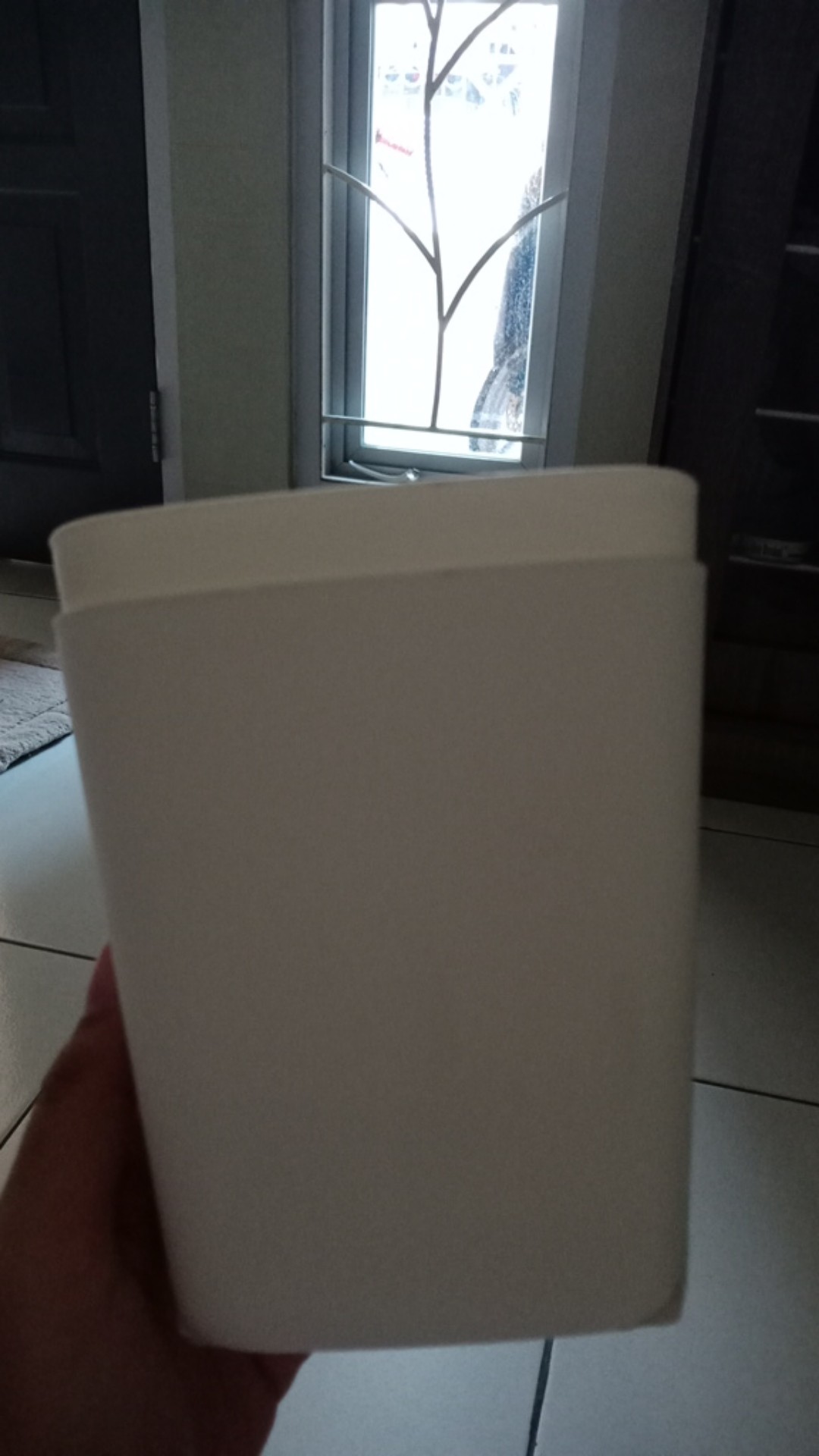 Wadah Serbaguna Warna Putih 750 Ml 12x11x13 Wadah Yang Digantung Su203