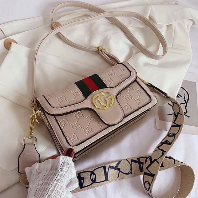 tas selempang import gucci wanita / slingbag