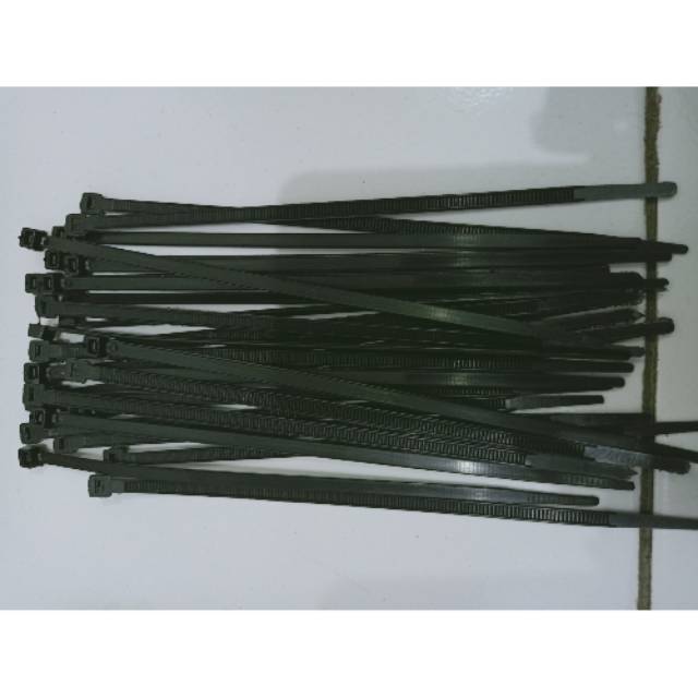 Kabel ties hitam cs 100, cs 150, cs 200, cs 300 eceran