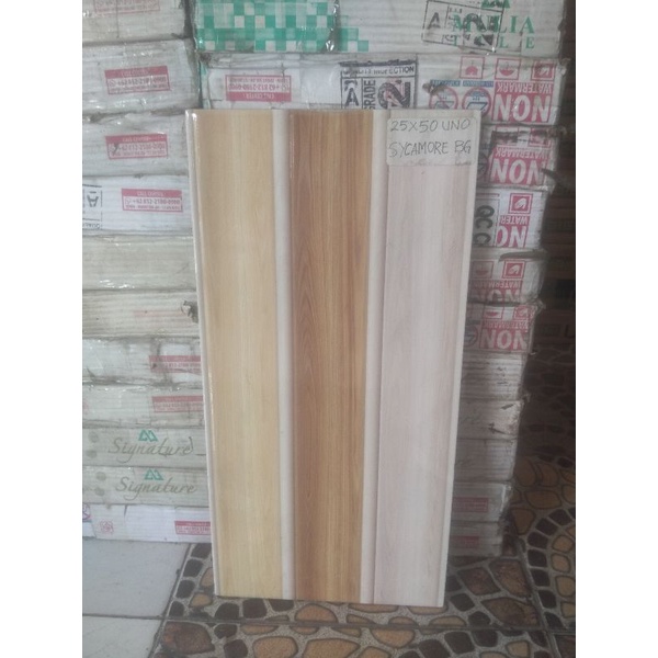 Keramik 25x50 Uno Dinding Halus