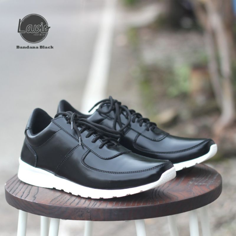 Sepatu Pria Casual Lavio Bandana Original