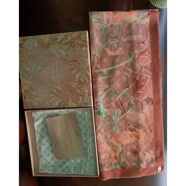 Preloved buttonscarves xanadu marmalade