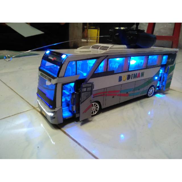 Miniatur bus budiman remote bus