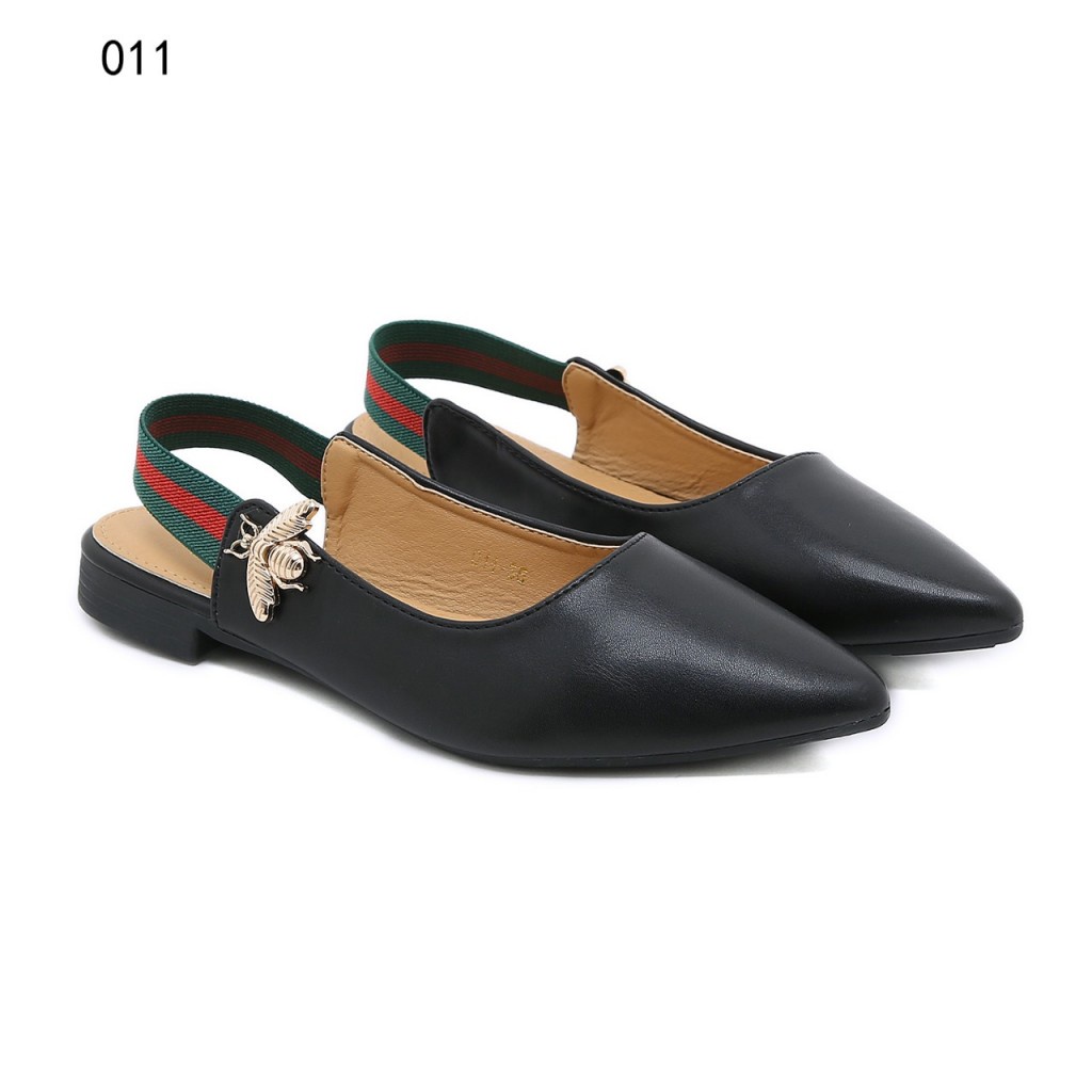 GC Leather Bee Logo Ankle Strap Flat Shoes 011