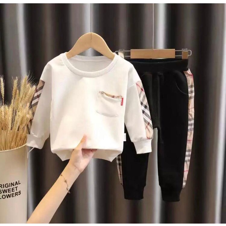 PROMO-SETELAN ANAK SETELAN SWEATER ANAK SWEATER ANAK UMUR 1-5 TAHUN SWEATER BURBRIE SETELAN ANAK LAKI LAKI BAJU ANAK TRENDY BAJU ANAK KEKINIAN BAJU ANAK IMPORT BISA PILIH WARNA HARGA GROSIR