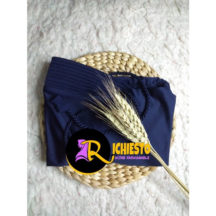 Bergo Pet Gea/ Hijab Instan Bergo Renda/ Kerudung Bergo Tali Kepang - Navy