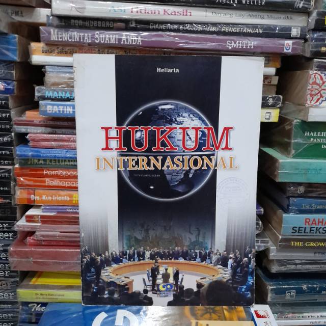 

Original Antik Buku Hukum Internasional Karangan Heliarta