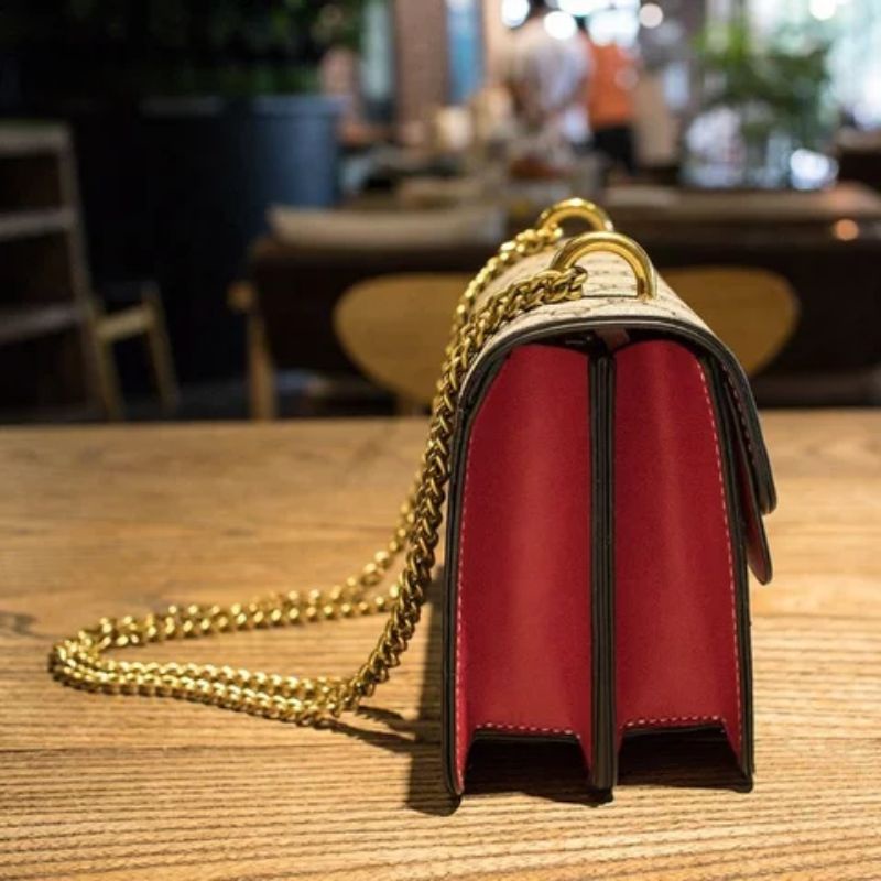 TAS SELEMPANG TAS SLING SHOULDERBAG IMPOR EPSOM GUCCI23CM