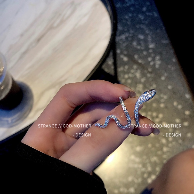 AY(CN) Cincin Model Terbuka Desain Ular Hias Kristal Warna Silver Untuk Wanita