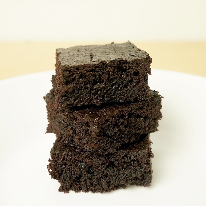

TEPUNG PREMIX BROWNIES / BRONIS / BROWNIS 220GR / BROWNIS INSTAN / INSTANT
