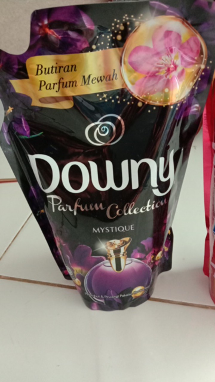 Downy Passion Pelembut Pakaian 680ml