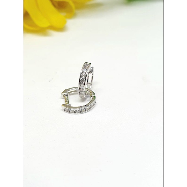 Anting jepit Listring Emas Putih (375/8k)
