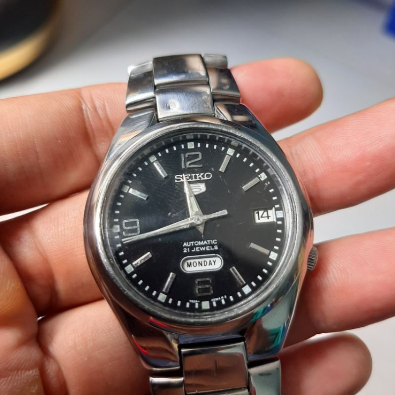 Seiko 5 Automatic 7S26B 02F0 Original Split Day and Date