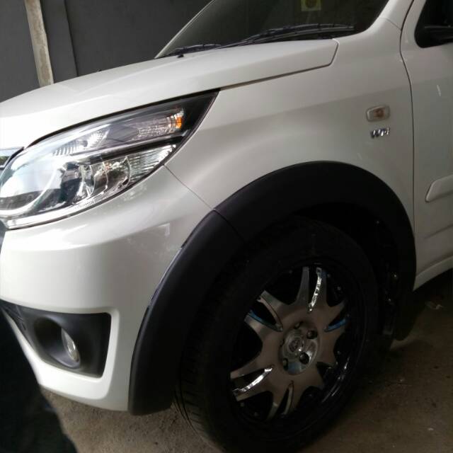 Over fender terios model polos terios konde