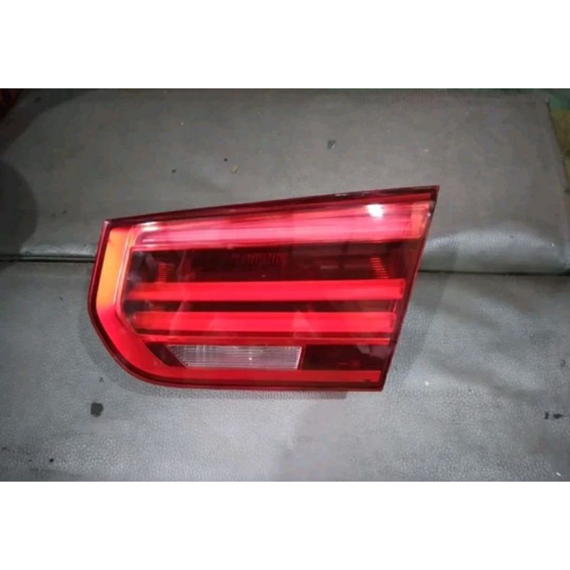 Lampu bagasi BMW F30 lci kanan