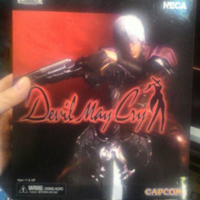 Action figure devil may cry