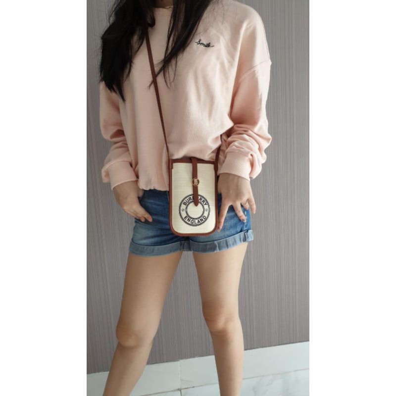 Restock Burberry tas hp selempang slingbag cewek wanita