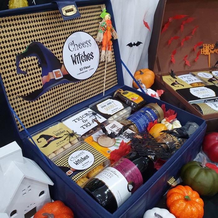 

paket hampers halloween party makanan kue kering labu pumpkin