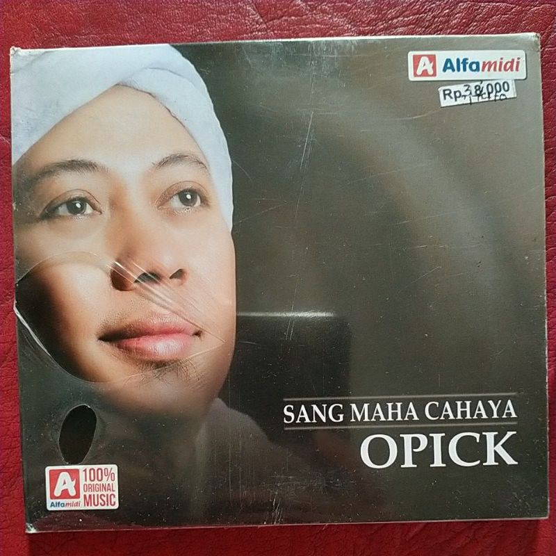 CD Opick- Sang Maha Cahaya.