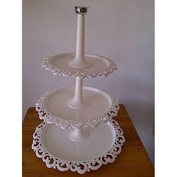 Tier Arnis Buat Susun Kue