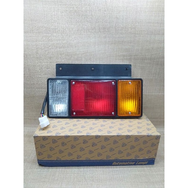 Stoplamp Lampu Belakang Truk Isuzu ELF NKR-66 NKR-71 Giga Traga 24V Lengkap Bohlam dan Soket Original