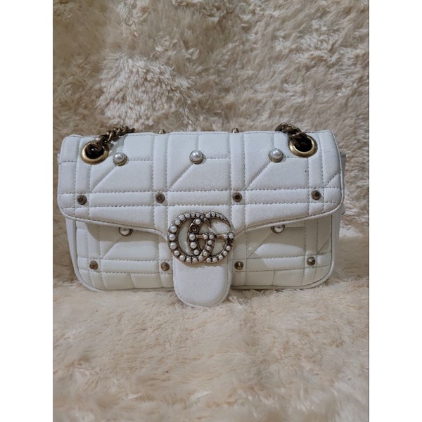 preloved GUCCI sling bag / shoulder bag authentic