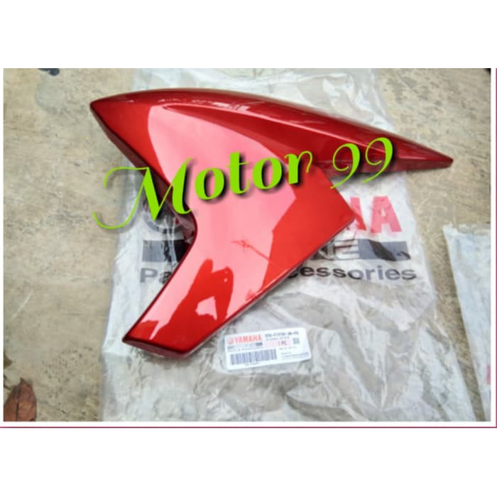 sayap tengki vixion new merah kiri original ygp  yamaha