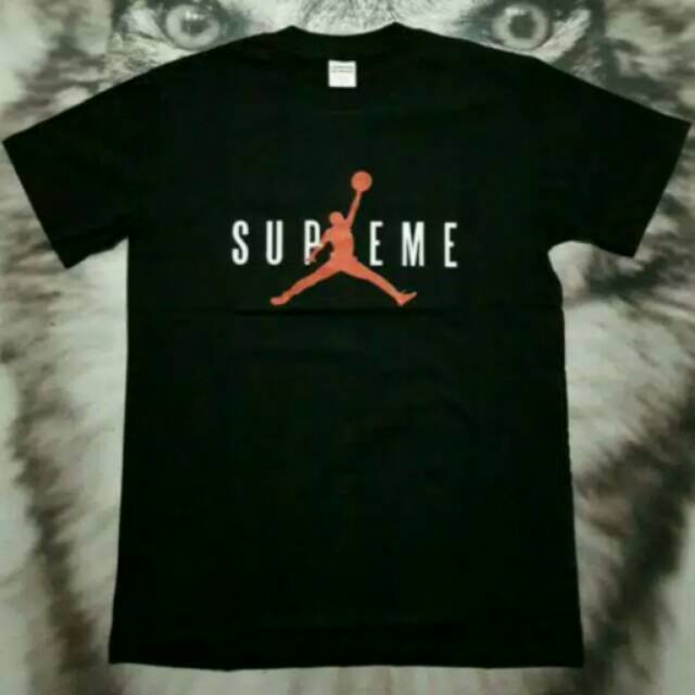Tshirt kaos baju SUPREME
