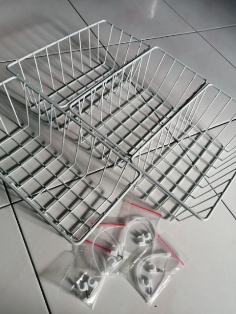 Kesi Putih Keranjang Besi Gantung Tempat Aksesoris Serbaguna Rak Bumbu Dapur Wall Grid Dekorasi