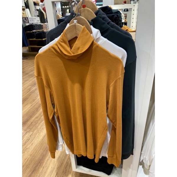 TSHIRT SOFT TOUCH TURTLE NECK PJG PRIA - UNIQLO