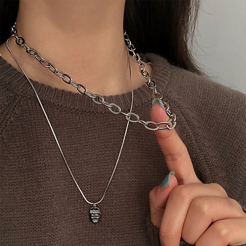 Kalung Model Double Layer Bentuk Persegi Motif Tulisan | Aksesoris Wanita | Kalung Rantai Dengan Liontin Bunga Untuk Wanita | Kalung Bahan Stainless Steel | Kotak Hadiah Untuk Souvenir