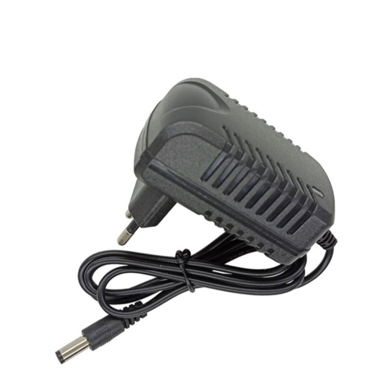 Charger Casan Baterai 12 volt + Baterai 12 volt Batre Battry Battre Casan Bor 12v