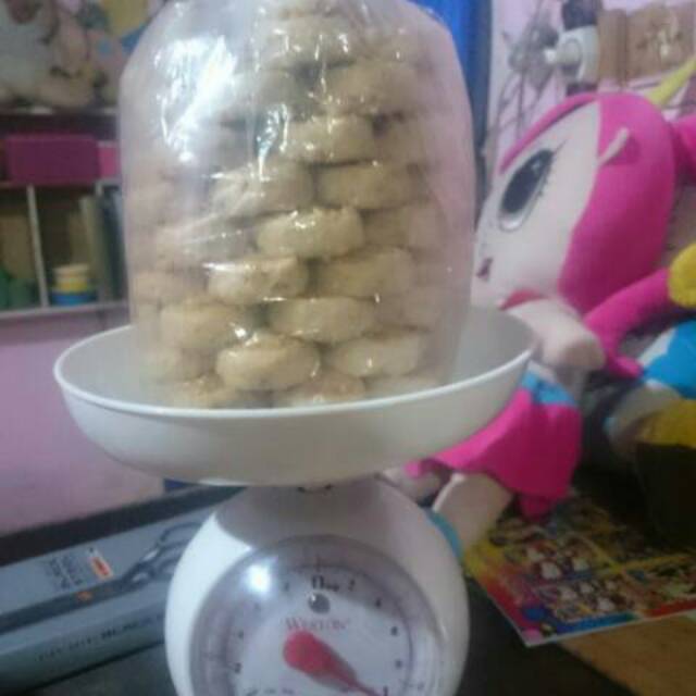 

Kue roti kacang wijen 1000 gram (1kg)