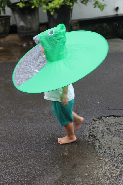 Tabasa Topi Ufo Anak Untuk Hujan