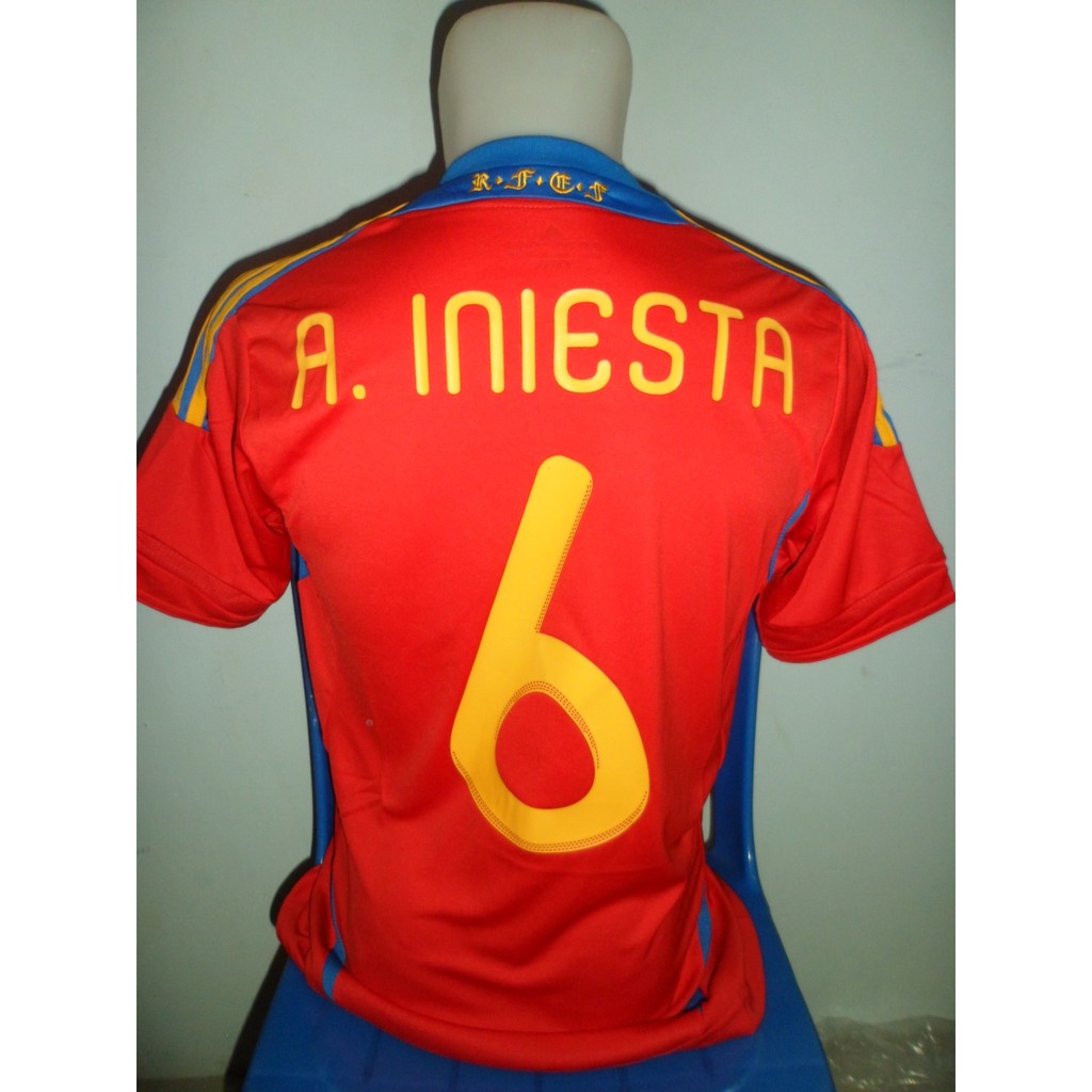 Jersey Spain Home A. INIESTA (6) Qualification 2012 + Patch WCC A3